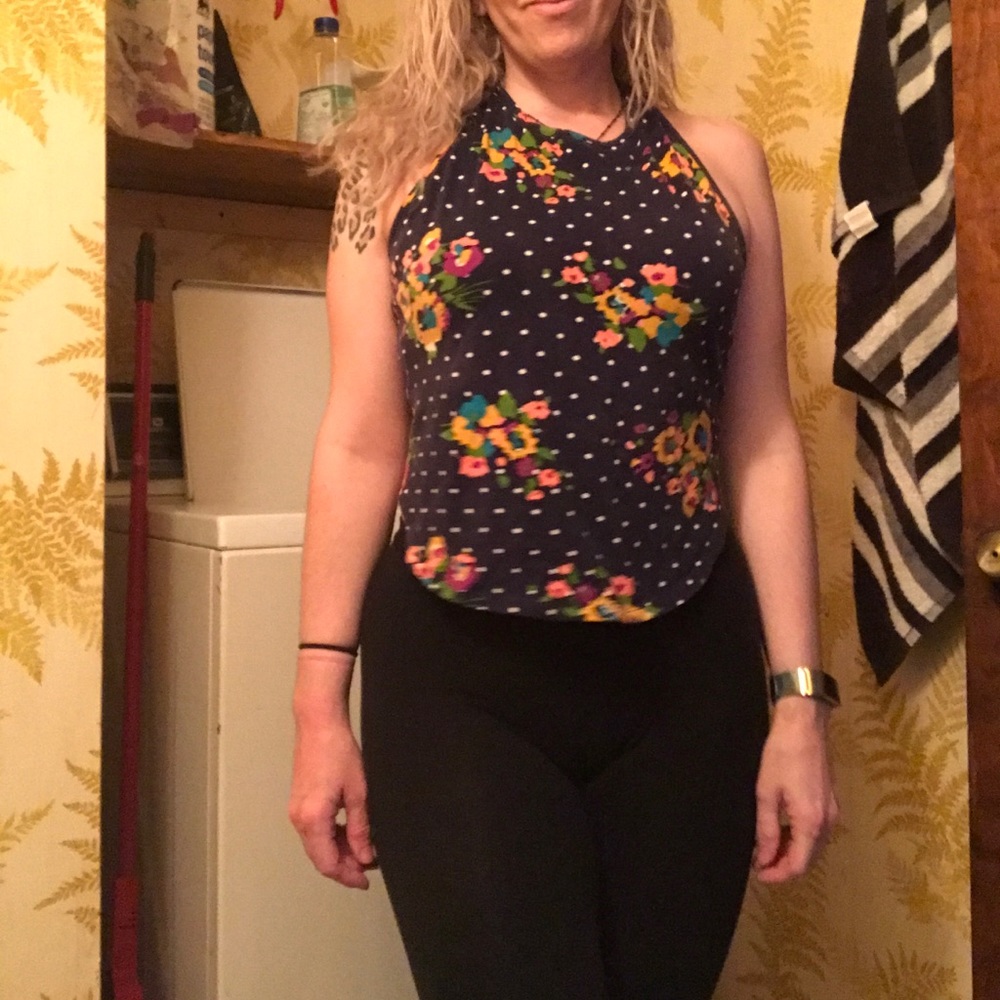 Cute top that shows off your back